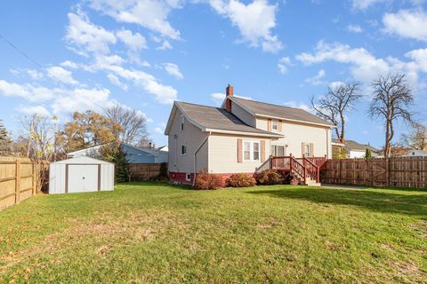 A home in Bay City