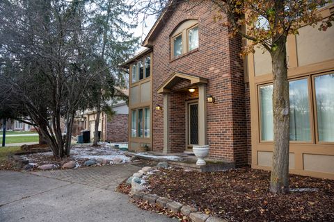 A home in West Bloomfield Twp