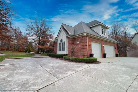 A home in Commerce Twp