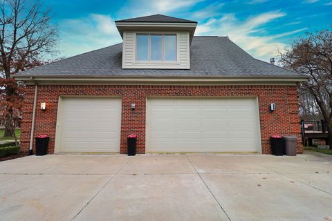 A home in Commerce Twp