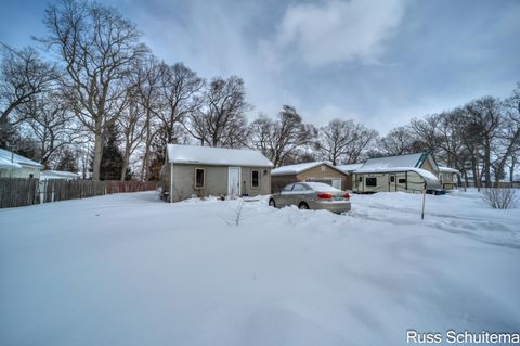 A home in Egelston Twp