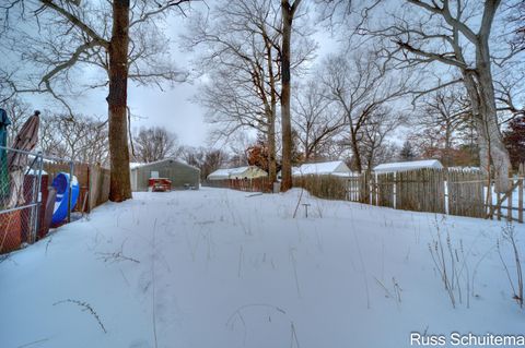 A home in Egelston Twp