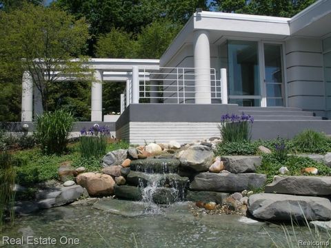 A home in Commerce Twp