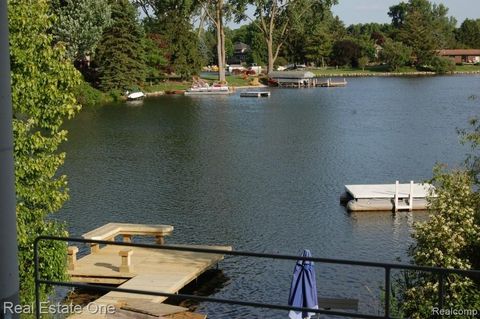 A home in Commerce Twp