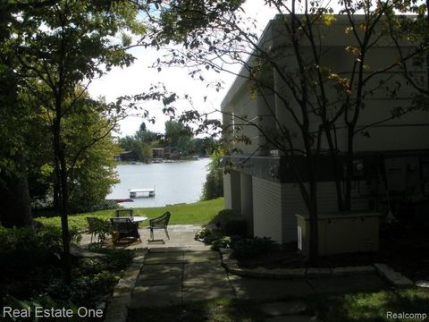 A home in Commerce Twp