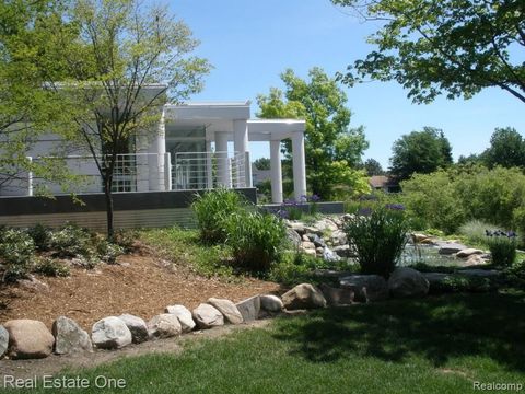 A home in Commerce Twp