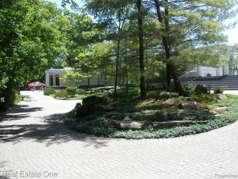 A home in Commerce Twp