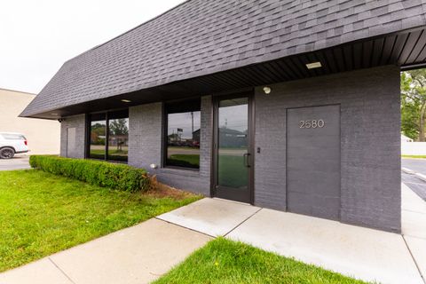 2580 Dixie Highway Waterford Charter Township MI 48328