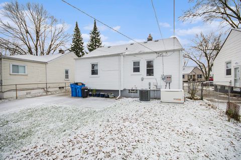 A home in Dearborn Heights