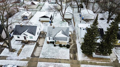 A home in Dearborn Heights