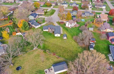 A home in Davison Twp