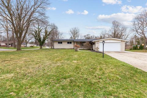 A home in Bloomfield Twp