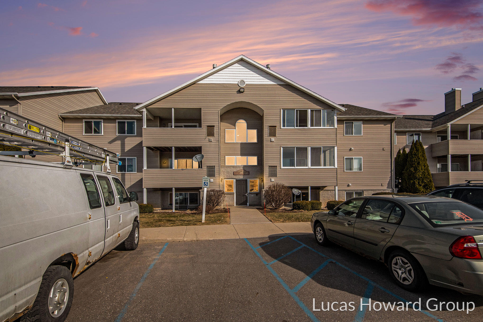 Listing image 1