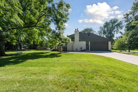 A home in Grosse Ile Twp