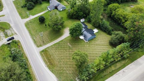 A home in Davison Twp