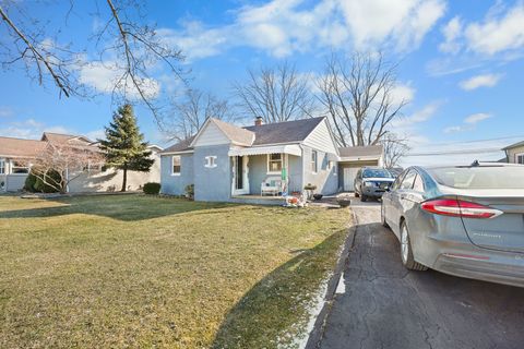 A home in Chesterfield Twp