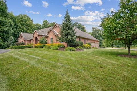 A home in Putnam Twp