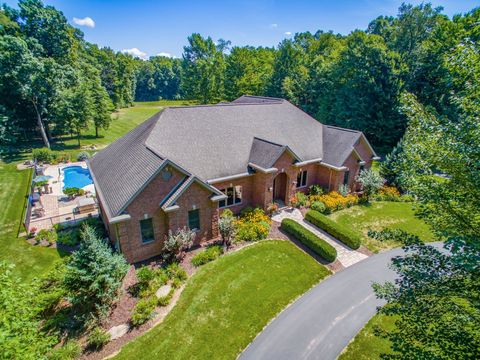 A home in Putnam Twp