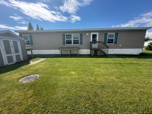 View Flat Rock, MI 48134 mobile home