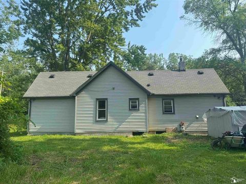 A home in Brownstown Twp