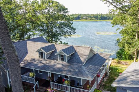 A home in Cedar Creek Twp