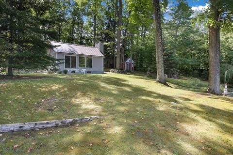 A home in Custer Twp