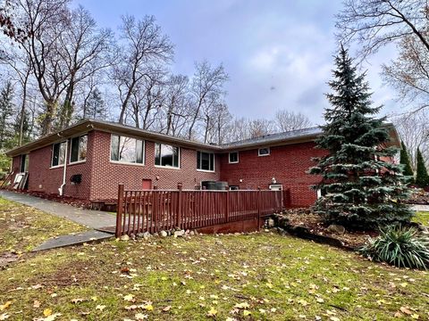 A home in West Bloomfield Twp