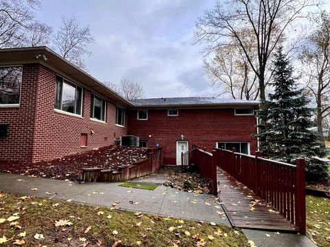 A home in West Bloomfield Twp