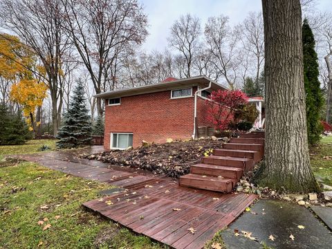 A home in West Bloomfield Twp