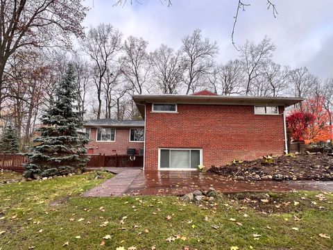 A home in West Bloomfield Twp