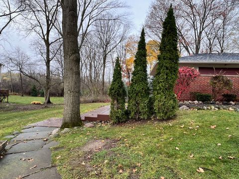 A home in West Bloomfield Twp