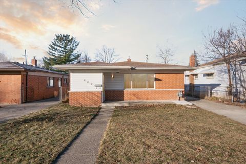 A home in Dearborn Heights