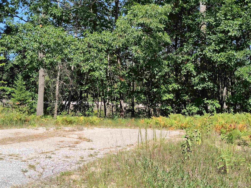 Lot 9 N Circle E