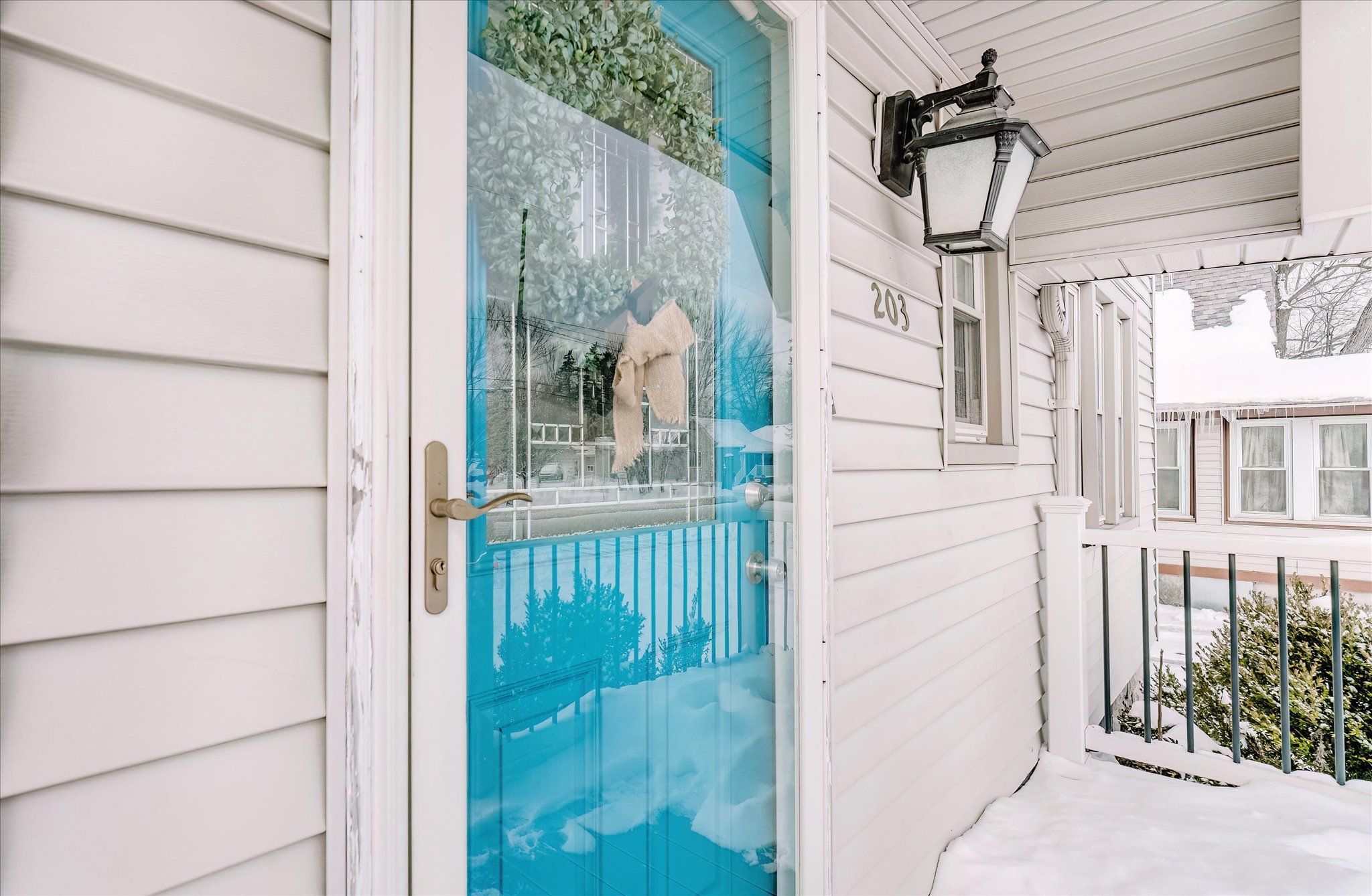 203 6TH Street