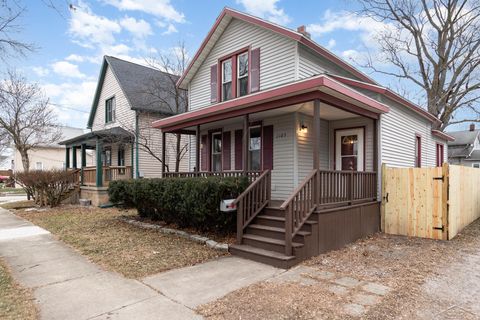 A home in Bay City