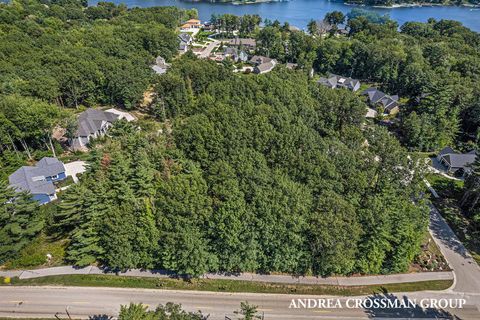 A home in Spring Lake Twp