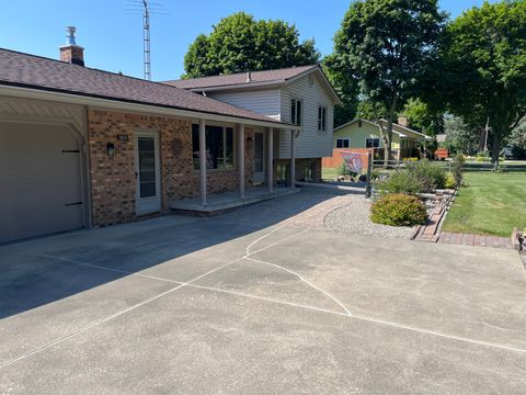 A home in Metamora Twp