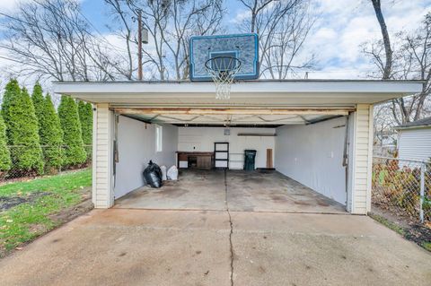 A home in Clawson