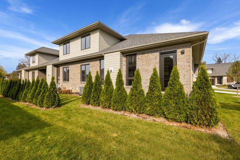 A home in West Bloomfield Twp