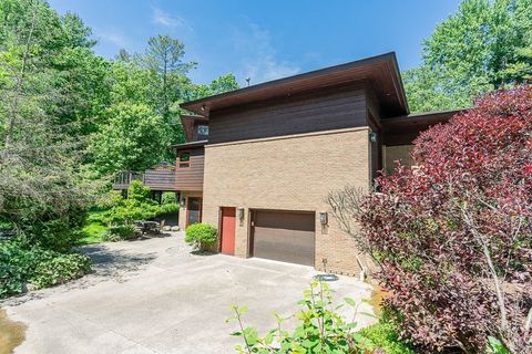 A home in Oakland Twp