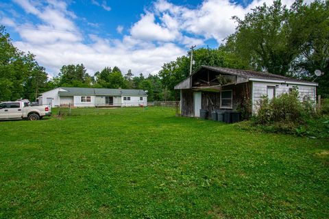 A home in Mt. Morris Twp