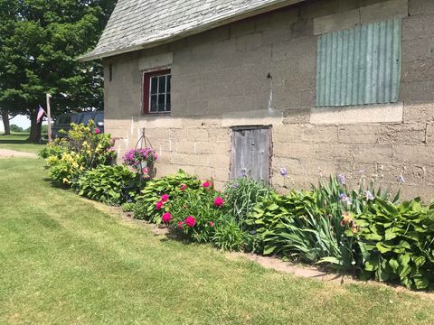 A home in Bushnell Twp