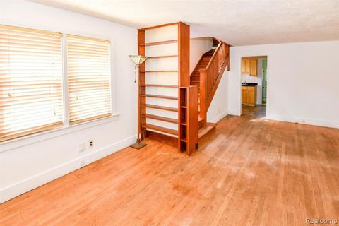 A home in KeegoHarborCity_Oakland