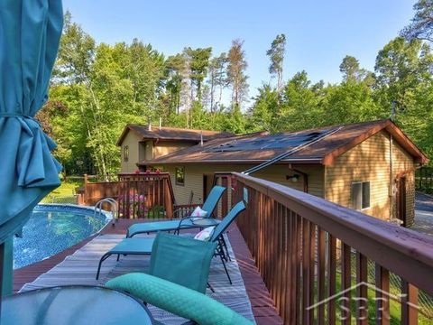 A home in Swan Creek Twp