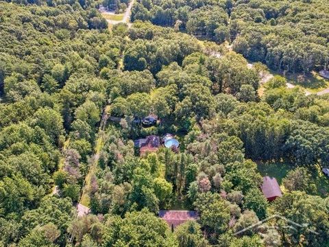 A home in Swan Creek Twp