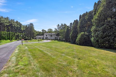 A home in Bloomfield Twp