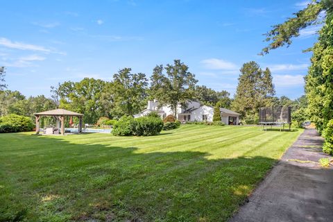 A home in Bloomfield Twp