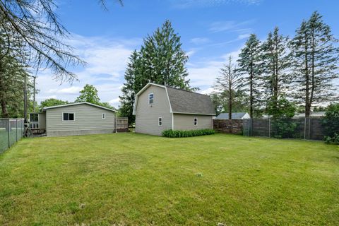 A home in Putnam Twp