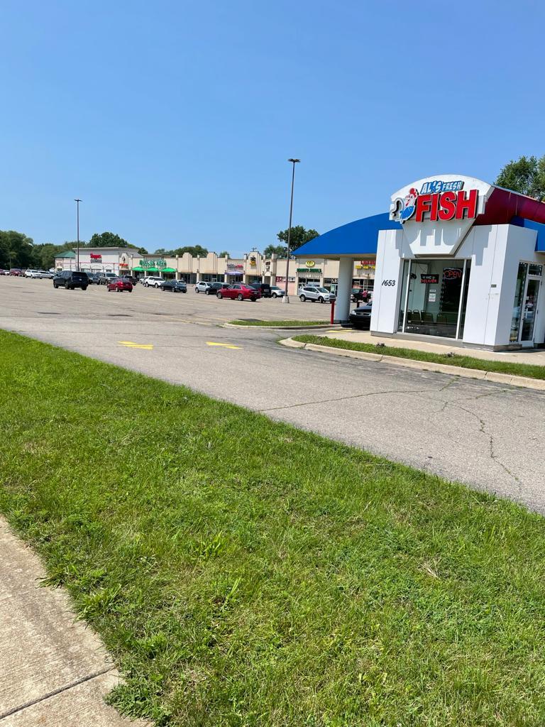1647 Holmes rd Road