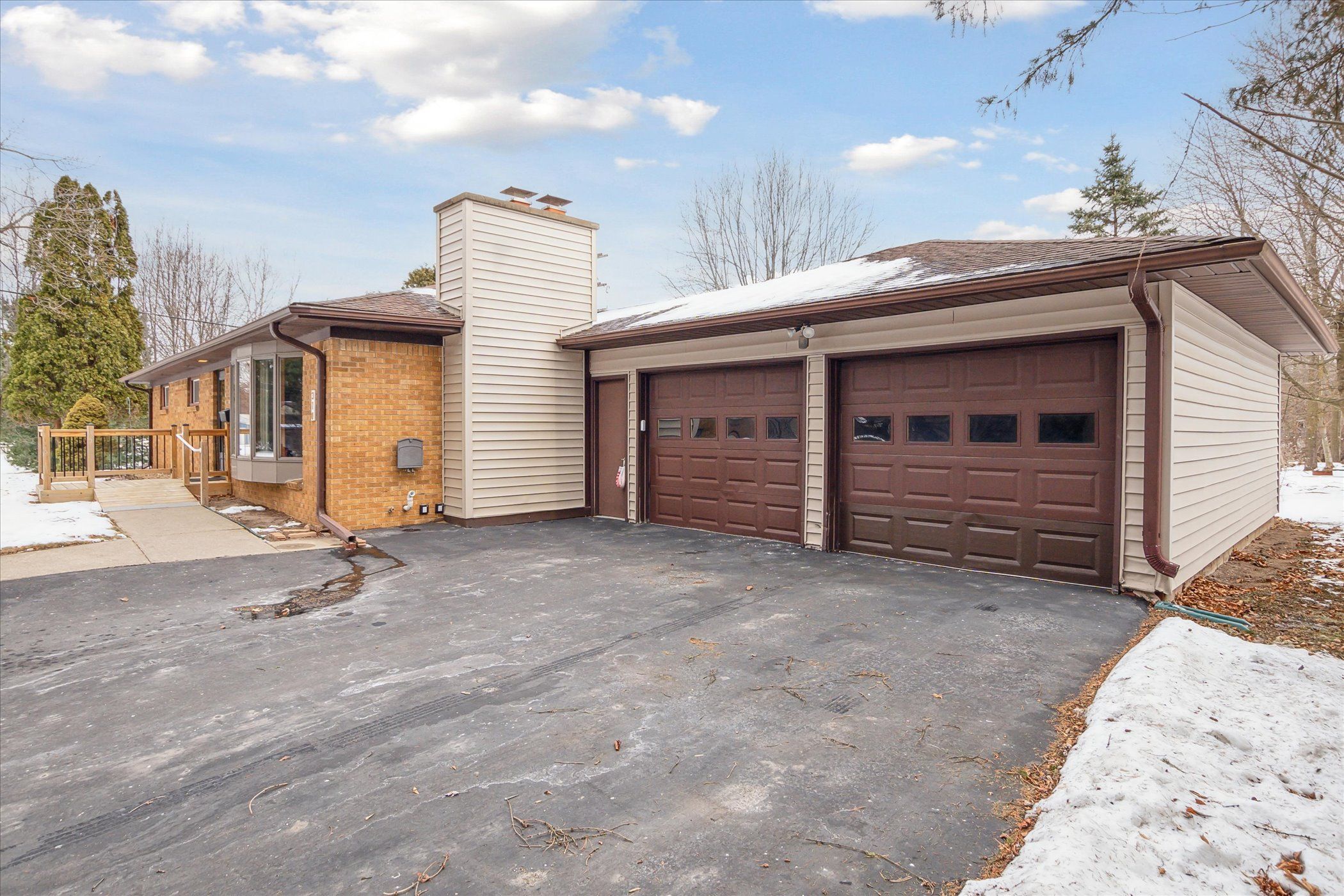 310 TAYLOR Lane